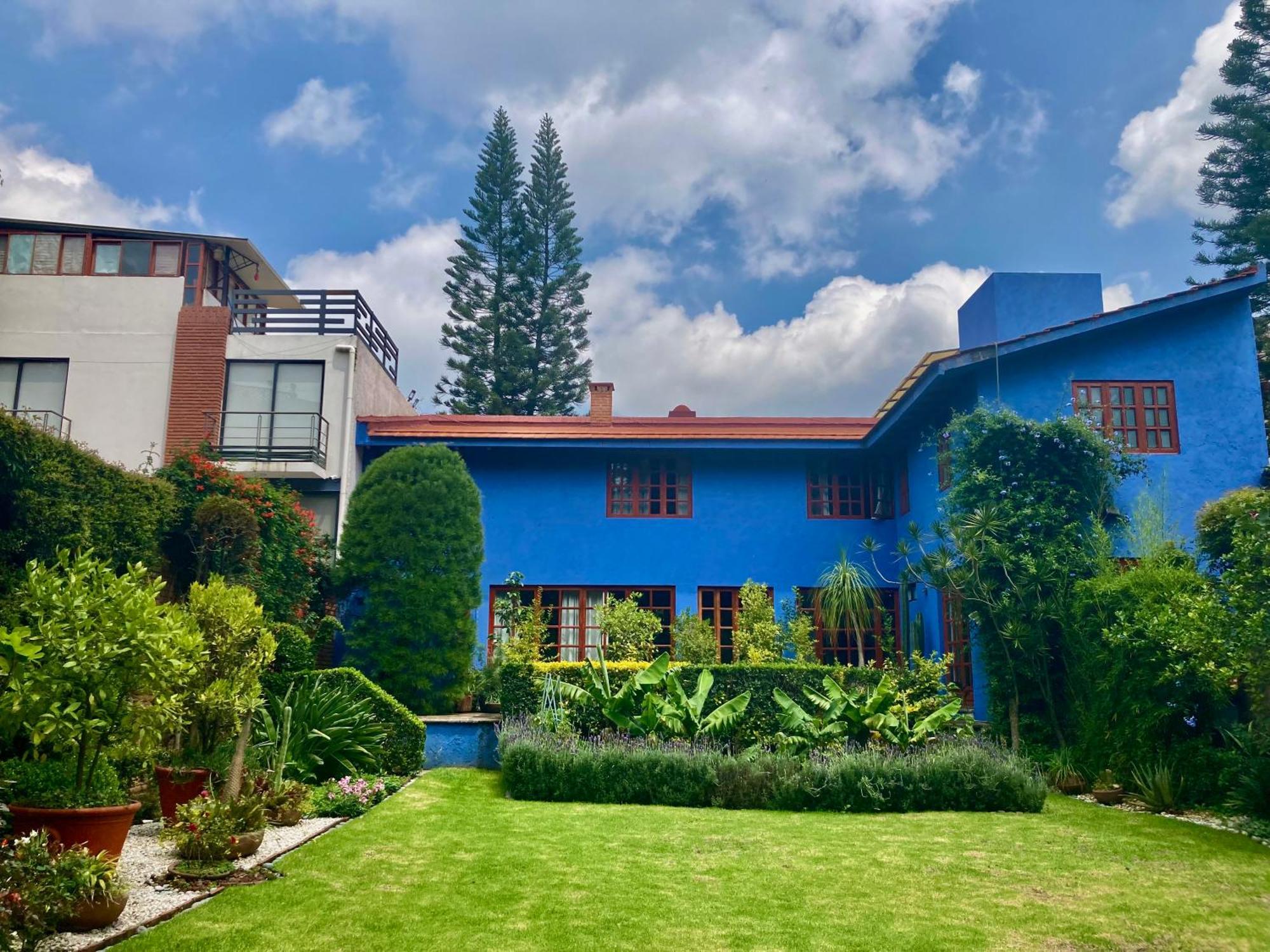 Casa Azul Las Hamacas, Mexico City